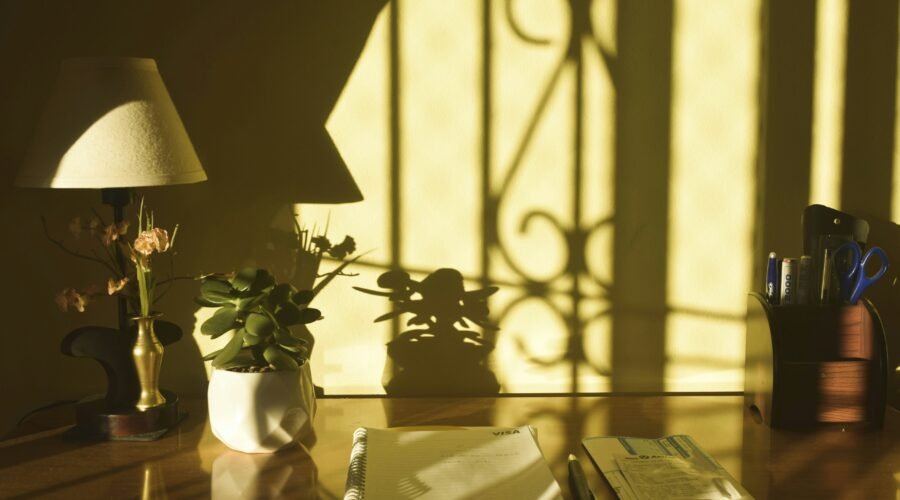 perfect table lamp for your bedroom
